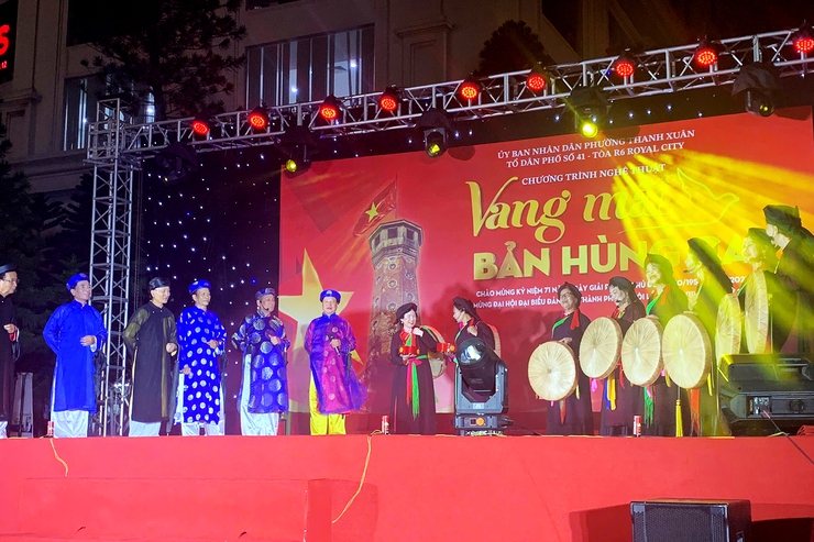 Chương trình nghệ thuật chào mừng Đại hội Đảng bộ Thành phố và 71 năm Ngày Giải phóng Thủ đô- Ảnh 5.