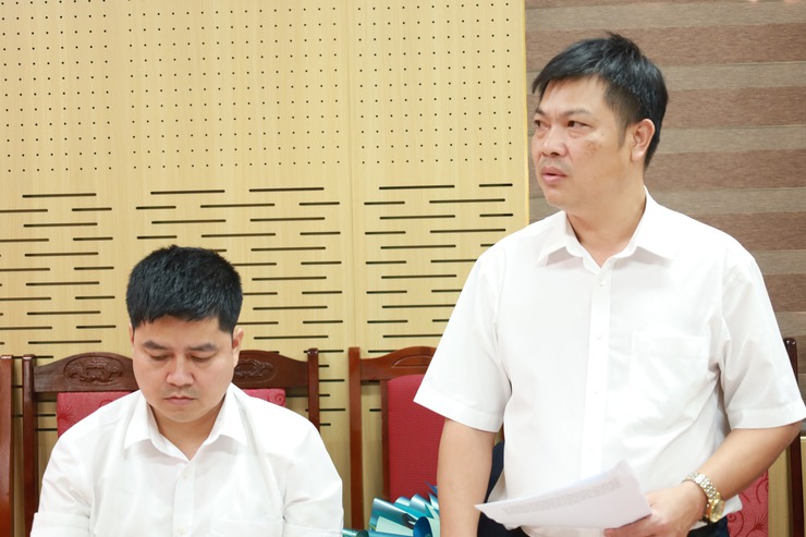 Chi bộ các cơ quan Đảng xã Minh Châu đã tổ chức sinh hoạt chuyên đề quý IV với chủ đề: “Kỷ niệm 71 năm Ngày Giải phóng Thủ đô (10/10/1954 – 10/10/2025)”.- Ảnh 3.
