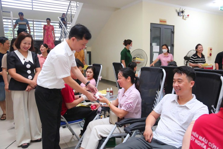 Phường Dương Nội tổ chức Ngày hội hiến máu tình nguyện 2025- Ảnh 1.