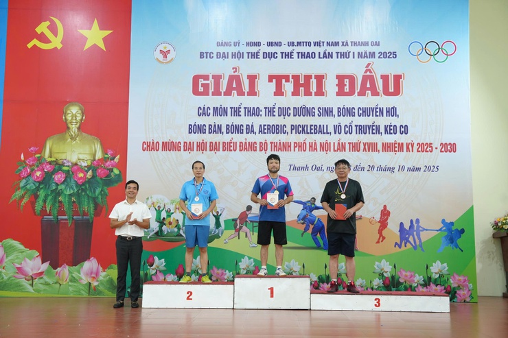 Sôi nổi Giải Bóng bàn – Lan tỏa tinh thần thể thao trong Chương trình Đại hội Thể dục Thể thao lần thứ I, năm 2025- Ảnh 8.