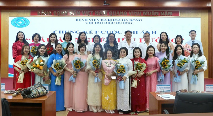 BVĐK Hà Đông tổ chức vòng chung kết và trao giải cuộc thi ảnh "Dấu ấn nghề Điều dưỡng"- Ảnh 1.