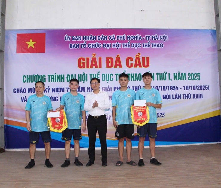 Xã Phú Nghĩa tổ chức Giải đá cầu trong chương trình Đại hội Thể dục Thể thao lần thứ I năm 2025- Ảnh 11.