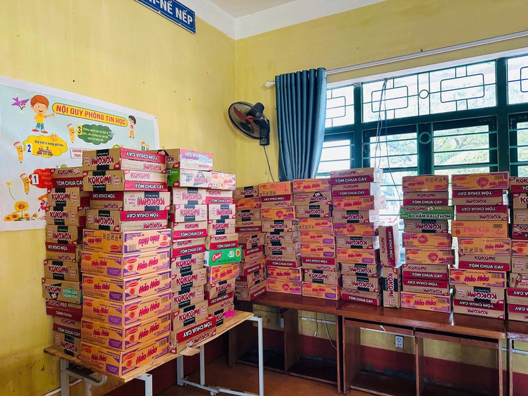 TẤM LÒNG THIÊN LỘC HƯỚNG VỀ MIỀN BẮC: 10 CHUYẾN XE NGHĨA TÌNH CỦA KHỐI GIÁO DỤC CHÍNH THỨC KHỞI HÀNH- Ảnh 20.