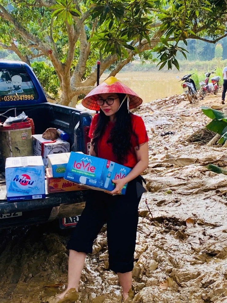 TẤM LÒNG THIÊN LỘC HƯỚNG VỀ MIỀN BẮC: 10 CHUYẾN XE NGHĨA TÌNH CỦA KHỐI GIÁO DỤC CHÍNH THỨC KHỞI HÀNH- Ảnh 13.