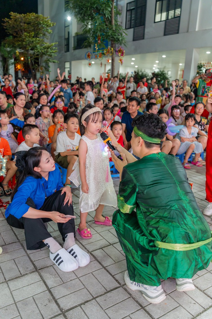 “ĐÊM HỘI TRĂNG RẰM” - NGÀY HỘI CỦA THIẾU NHI PHƯỜNG KIM LIÊN- Ảnh 12.