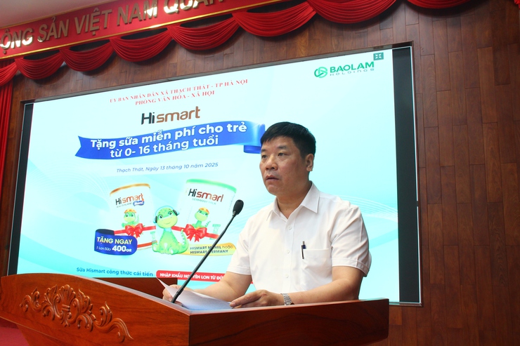 Xã Thạch Thất phối hợp công ty Bảo Lâm Hodings tặng sữa miễn phí cho trẻ em từ 0 đến dưới 16 tháng tuổi có hoàn cảnh khó khăn trên địa bàn.- Ảnh 2.