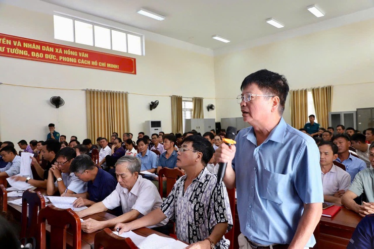 HỘI NGHỊ XÉT DUYỆT CÔNG DÂN TRONG ĐỘ TUỔI SẴN SÀNG NHẬP NGŨ VÀ CÔNG DÂN NGHĨA VỤ THAM GIA CÔNG AN NHÂN DÂN NĂM 2026 XÃ HỒNG VÂN - Ảnh 3.