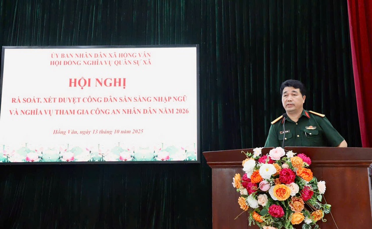 HỘI NGHỊ XÉT DUYỆT CÔNG DÂN TRONG ĐỘ TUỔI SẴN SÀNG NHẬP NGŨ VÀ CÔNG DÂN NGHĨA VỤ THAM GIA CÔNG AN NHÂN DÂN NĂM 2026 XÃ HỒNG VÂN - Ảnh 4.