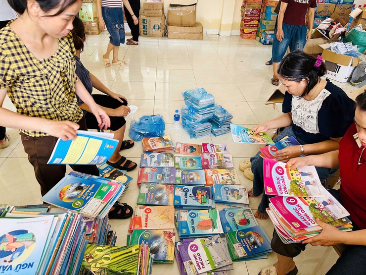  Trường Tiểu học và Trường THCS Thạch Thán xã Quốc Oai chung tay san sẻ yêu thương cùng đồng bào vùng lũ- Ảnh 9.