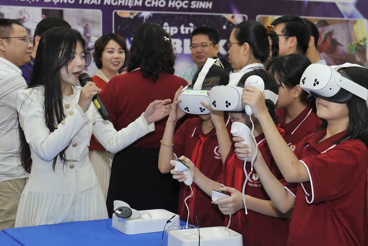 Học sinh Yên Sở thỏa sức sáng tạo cùng công nghệ- Ảnh 4.