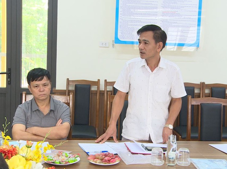 Đoàn giám sát của HĐND xã tiến hành giám sát công tác tổ chức ăn bán trú tại Trường Tiểu học Võng Xuyên A- Ảnh 5.