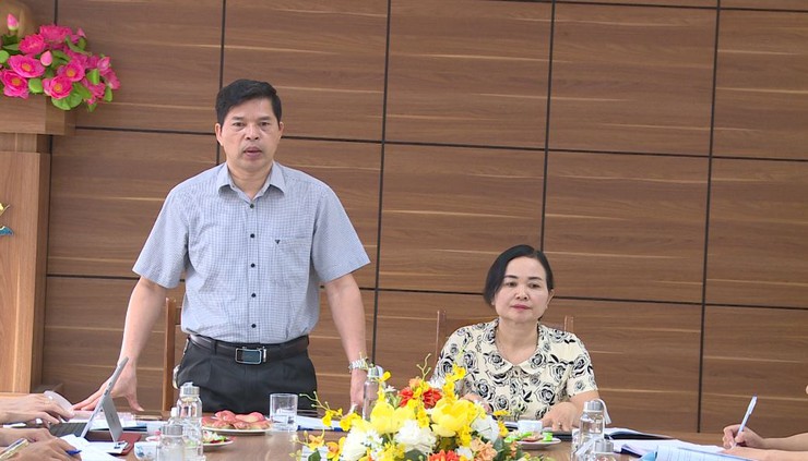 Đoàn giám sát của HĐND xã tiến hành giám sát công tác tổ chức ăn bán trú tại Trường Tiểu học Võng Xuyên A- Ảnh 1.