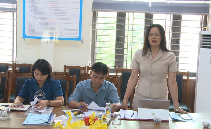 Đoàn giám sát của HĐND xã tiến hành giám sát công tác tổ chức ăn bán trú tại Trường Tiểu học Võng Xuyên A- Ảnh 3.