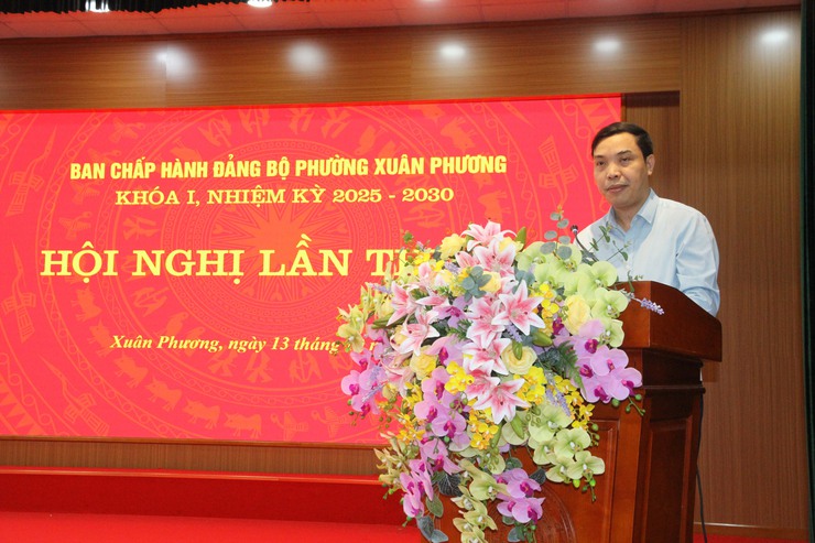 Đảng ủy phường Xuân Phương tổ chức tốt hội nghị lần thứ tư BCH Đảng bộ Phường khóa I, nhiệm kỳ 2025-2030- Ảnh 8.