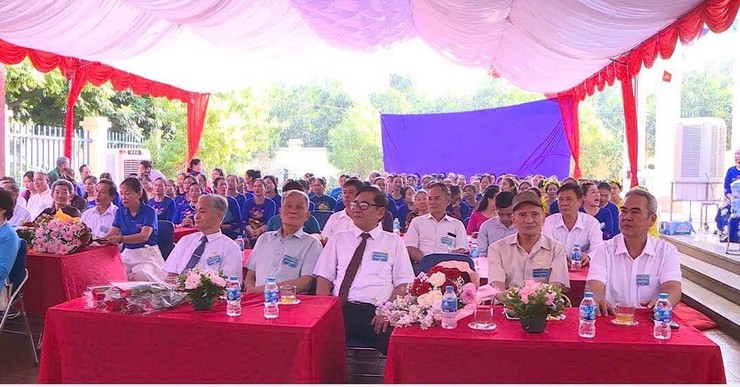 CLB phụ nữ họ Dương liên xã Phúc Thọ – Hát Môn – Phúc Lộc – Hoài Đức tổ chức Lễ kỷ niệm 95 năm Ngày thành lập Hội LHPN Việt Nam- Ảnh 1.