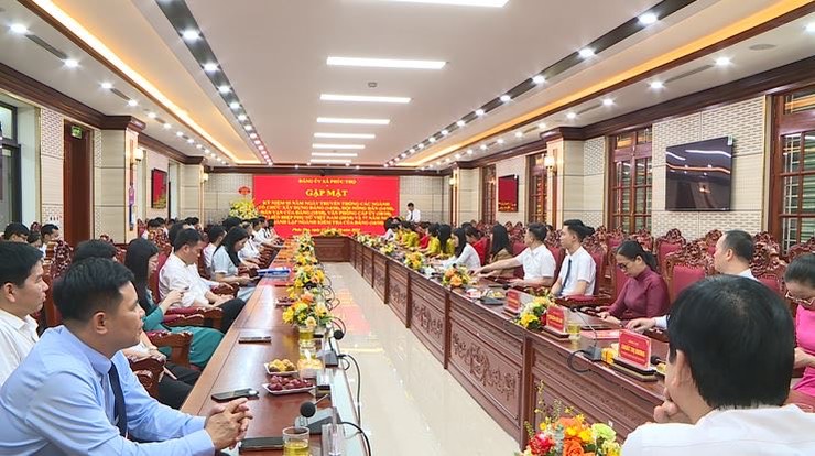 Phúc Thọ gặp mặt kỷ niệm 95 năm ngày thành lập các ngành, ban Xây dựng Đảng và các tổ chức chính trị-xã hội- Ảnh 8.