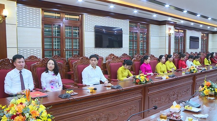 Phúc Thọ gặp mặt kỷ niệm 95 năm ngày thành lập các ngành, ban Xây dựng Đảng và các tổ chức chính trị-xã hội- Ảnh 7.
