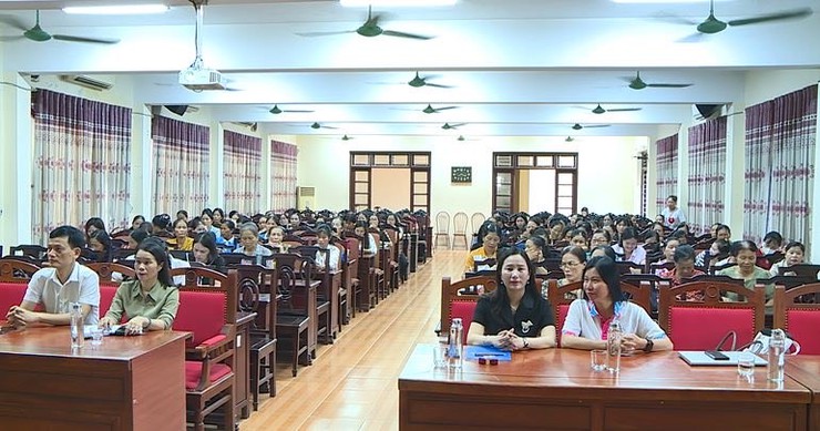 Hội LHPN xã Phúc Thọ tập huấn nghiệp vụ công tác hội năm 2025- Ảnh 2.