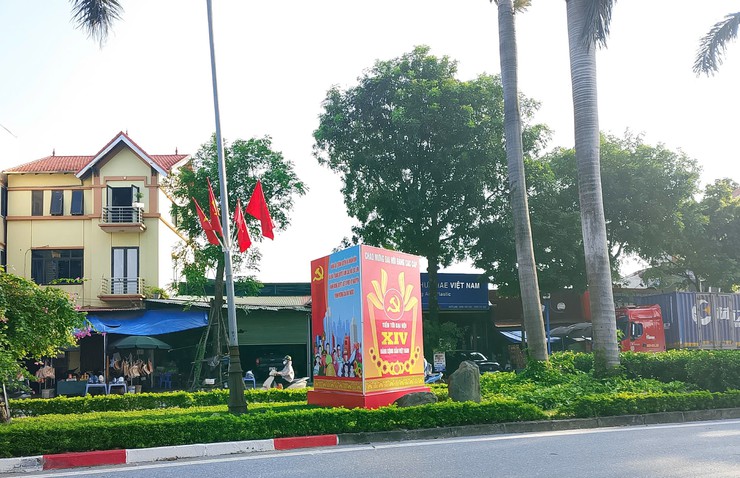 Bát Tràng rực rỡ cờ hoa hướng về Đại hội Đảng bộ TP Hà Nội lần thứ XVIII- Ảnh 8.