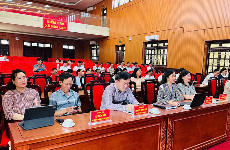 XÃ HÒA LẠC TỔ CHỨC HỘI NGHỊ TẬP HUẤN KỸ NĂNG ỨNG DỤNG TRÍ TUỆ NHÂN TẠO (AI) TRONG XỬ LÝ CÔNG VIỆC HÀNH CHÍNH- Ảnh 5.