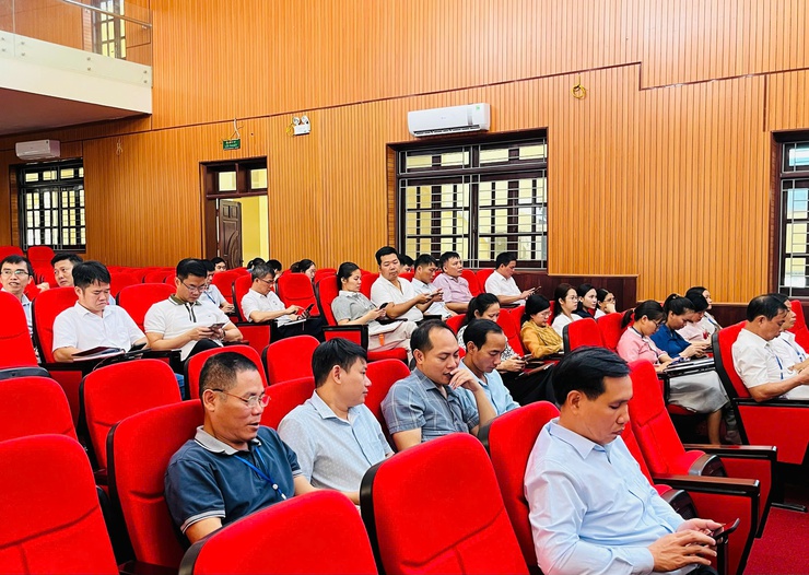XÃ HÒA LẠC TỔ CHỨC HỘI NGHỊ TẬP HUẤN KỸ NĂNG ỨNG DỤNG TRÍ TUỆ NHÂN TẠO (AI) TRONG XỬ LÝ CÔNG VIỆC HÀNH CHÍNH- Ảnh 6.