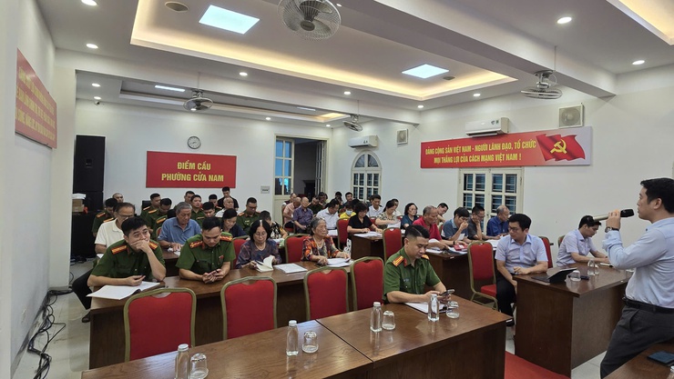 PHƯỜNG CỬA NAM TỔ CHỨC HỘI NGHỊ TRIỂN KHAI XÂY DỰNG, HOÀN THIỆN DỮ LIỆU ĐẤT ĐAI TRÊN ĐỊA BÀN PHƯỜNG- Ảnh 4.