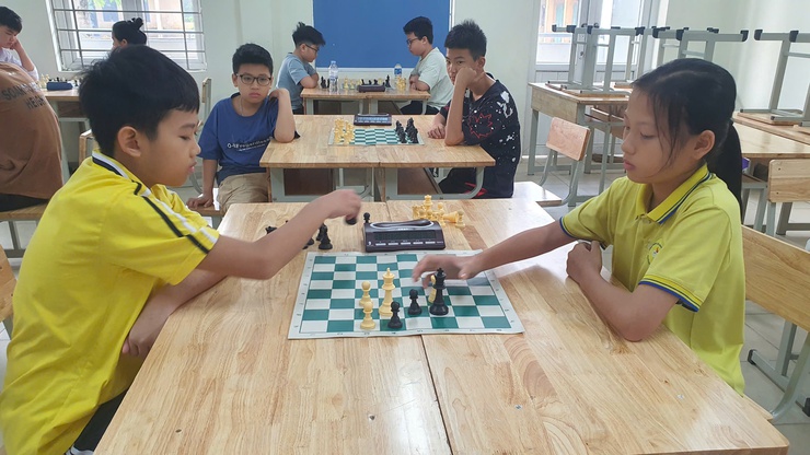 Sôi nổi giải kéo co, bóng chuyền hơi, cờ vua, cờ tướng - Đại hội thể dục thể thao phường Phú Lương lần I - năm 2025- Ảnh 4.