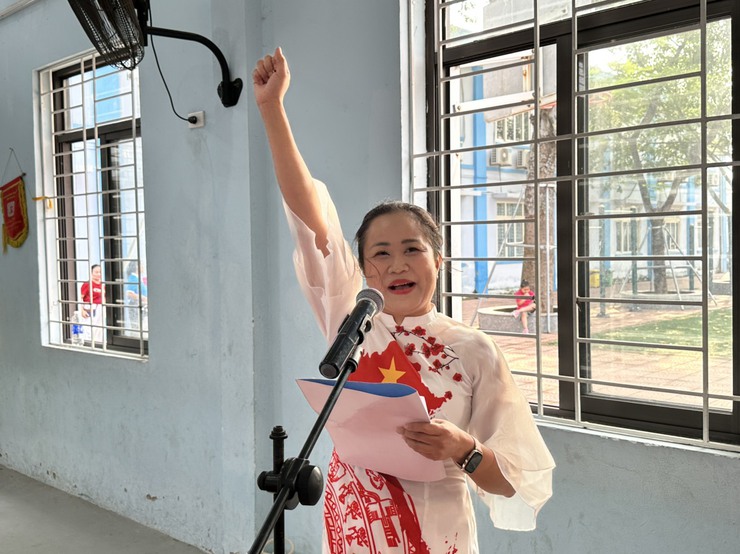 Đại hội Thể dục thể thao xã Đại Thanh lần thứ I năm 2025: Liên hoan Dân vũ thể thao "Vũ điệu tháng 10" thu hút gần 200 vận động viên tham gia- Ảnh 3.