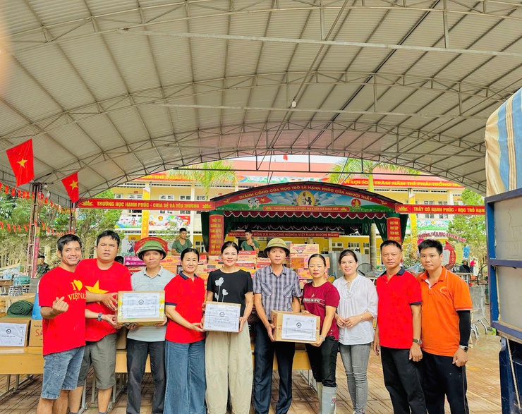 Phường Xuân Đỉnh: Nghĩa cử cao đẹp sau bão lũ- Ảnh 7.