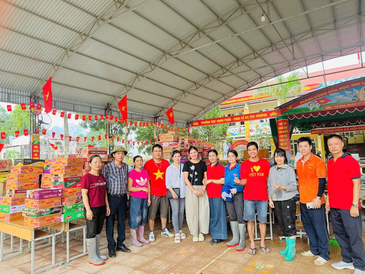 Phường Xuân Đỉnh: Nghĩa cử cao đẹp sau bão lũ- Ảnh 8.