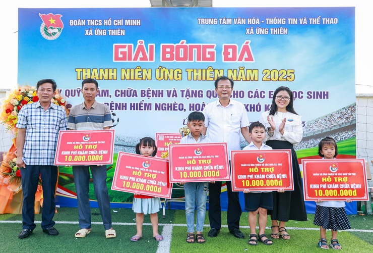 Xã Ứng Thiên tổ chức thành công giải bóng đá nam thanh niên năm 2025- Ảnh 24.