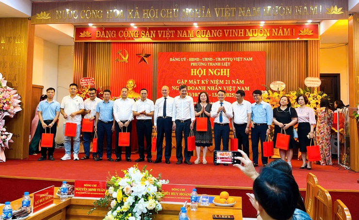 Phường Thanh Liệt: Gặp mặt kỷ niệm 21 năm Ngày Doanh nhân Việt Nam- Ảnh 7.