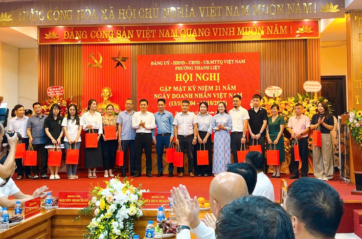 Phường Thanh Liệt: Gặp mặt kỷ niệm 21 năm Ngày Doanh nhân Việt Nam- Ảnh 8.