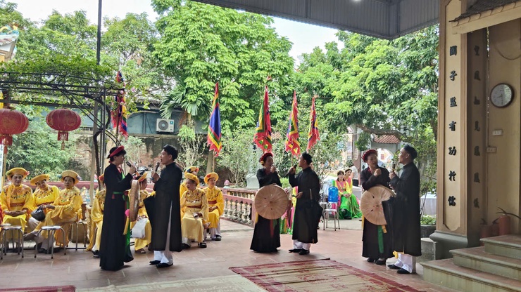 Phường Thanh Liệt: Long trọng tổ chức lễ kỷ niệm 733 năm ngày sinh Tiên triết Chu Văn An tại Đền Văn ( Miếu Thổ Kỳ)- Ảnh 9.