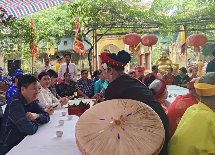 Phường Thanh Liệt: Long trọng tổ chức lễ kỷ niệm 733 năm ngày sinh Tiên triết Chu Văn An tại Đền Văn ( Miếu Thổ Kỳ)- Ảnh 5.