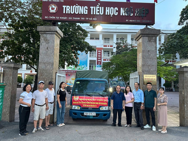 Trường Tiểu học Ngũ Hiệp và Yên Mỹ, xã Thanh Trì: Chung tay sẻ chia với giáo dục vùng lũ tỉnh Thái Nguyên- Ảnh 3.