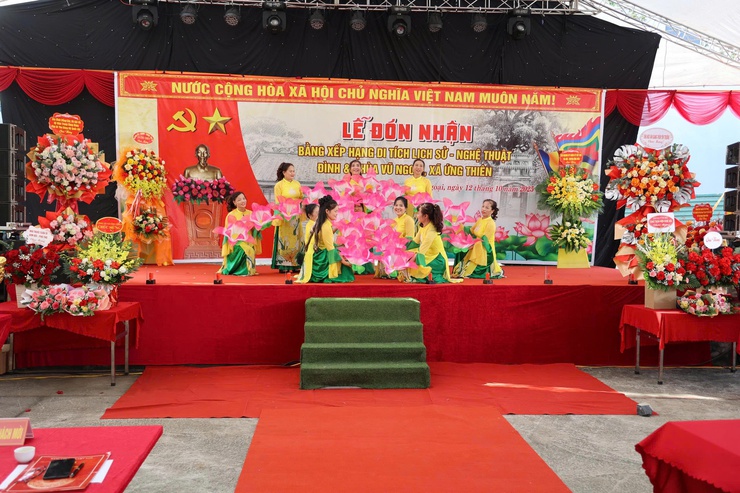 Lễ đón nhận bằng xếp hạng di tích lịch sử - nghệ thuật đình, chùa thôn Vũ Ngoại- Ảnh 13.