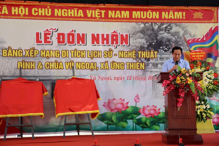 Lễ đón nhận bằng xếp hạng di tích lịch sử - nghệ thuật đình, chùa thôn Vũ Ngoại- Ảnh 3.