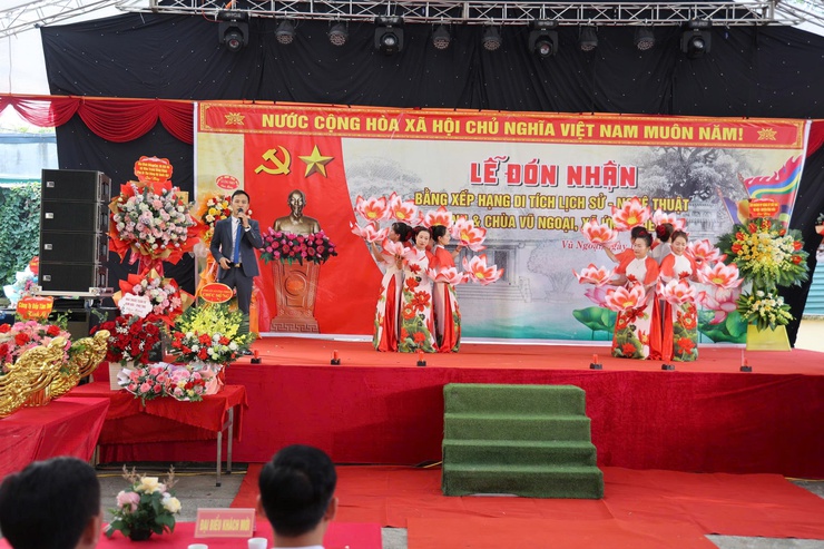 Lễ đón nhận bằng xếp hạng di tích lịch sử - nghệ thuật đình, chùa thôn Vũ Ngoại- Ảnh 20.
