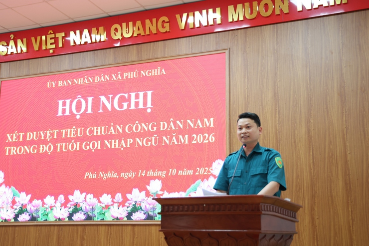 Hội đồng nghĩa vụ quân sự xã Phú Nghĩa tổ chức Hội nghị xét duyệt tiêu chuẩn công dân nam trong độ tuổi gọi nhập ngũ năm 2026- Ảnh 2.