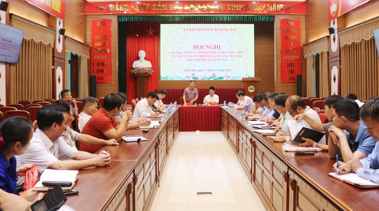 Xã Quốc Oai đẩy nhanh tiến độ xây dựng, hoàn thiện cơ sở dữ liệu đất đai- Ảnh 1.
