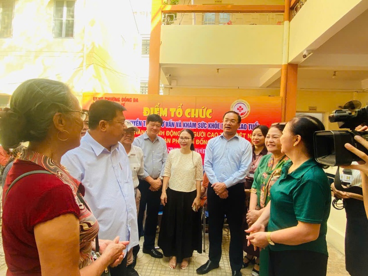 Phường Đống Đa tổ chức chiến dịch khám sức khỏe cho người cao tuổi – Chung tay vì tuổi già an vui- Ảnh 6.