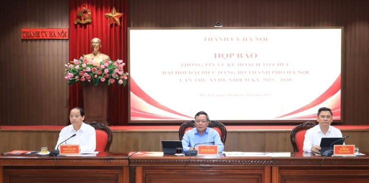 Đảng bộ thành phố Hà Nội qua các kỳ Đại hội- Ảnh 1.