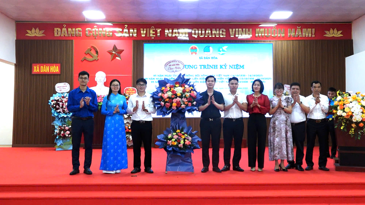 XÃ DÂN HÒA: KỶ NIỆM 95 NĂM NGÀY TRUYỀN THỐNG HỘI NÔNG DÂN VIỆT NAM, 69 NĂM NGÀY TRUYỀN THỐNG HỘI LIÊN HIỆP THANH NIÊN VIỆT NAM VÀ 95 NĂM NGÀY THÀNH LẬP HỘI LIÊN HIỆP PHỤ NỮ VIỆT NAM- Ảnh 3.
