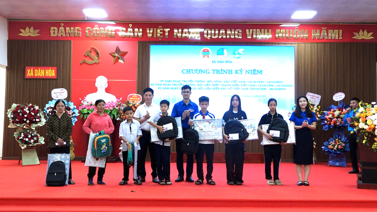 XÃ DÂN HÒA: KỶ NIỆM 95 NĂM NGÀY TRUYỀN THỐNG HỘI NÔNG DÂN VIỆT NAM, 69 NĂM NGÀY TRUYỀN THỐNG HỘI LIÊN HIỆP THANH NIÊN VIỆT NAM VÀ 95 NĂM NGÀY THÀNH LẬP HỘI LIÊN HIỆP PHỤ NỮ VIỆT NAM- Ảnh 11.