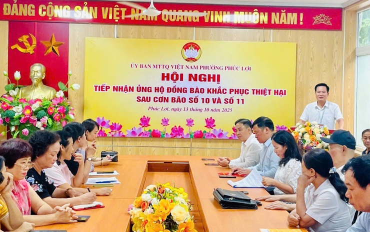 Uỷ ban MTTQ Việt Nam phường Phúc Lợi tổ chức hội nghị tiếp nhận ủng hộ đồng bào bị thiệt hại do cơn bão số 10, 11- Ảnh 1.