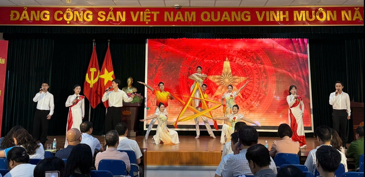 Gặp mặt kỷ niệm ngày truyền thống các Ban Xây dựng Đảng, Văn phòng cấp ủy- Ảnh 3.