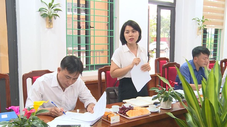 Đoàn giám sát của HĐND xã tiến hành giám sát công tác tổ chức ăn bán trú tại trường Tiểu học Vân Nam và trường Tiểu học Vân Hà- Ảnh 5.
