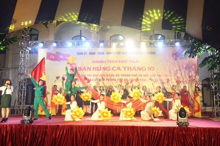 Tự hào Thủ đô anh hùng với “Bản hùng ca tháng 10” phường Xuân Phương- Ảnh 8.