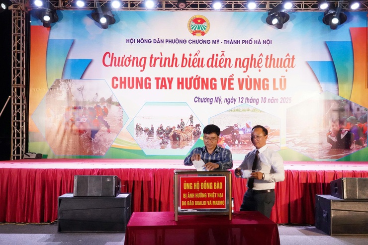 Phường Chương Mỹ chung sức hướng về đồng bào các địa phương bị ảnh hưởng do bão số 10 và 11 gây ra- Ảnh 4.